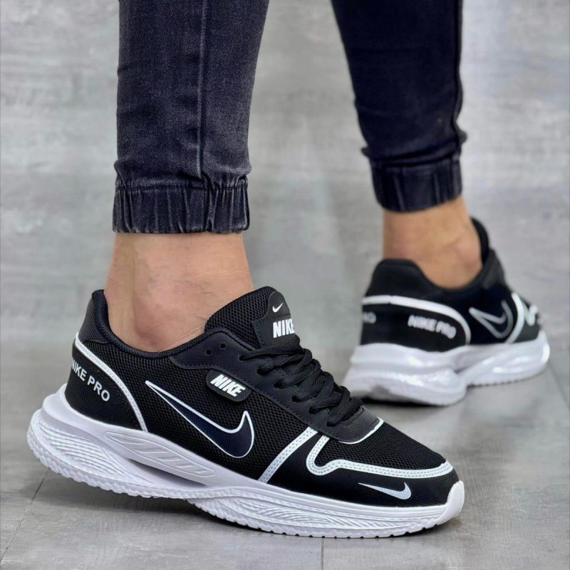 Nike PRO 2025